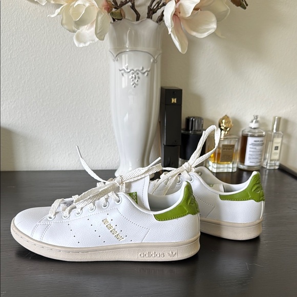 Adidas Sam Smith x Star Wars Yoda Sneakers - Picture 3 of 6